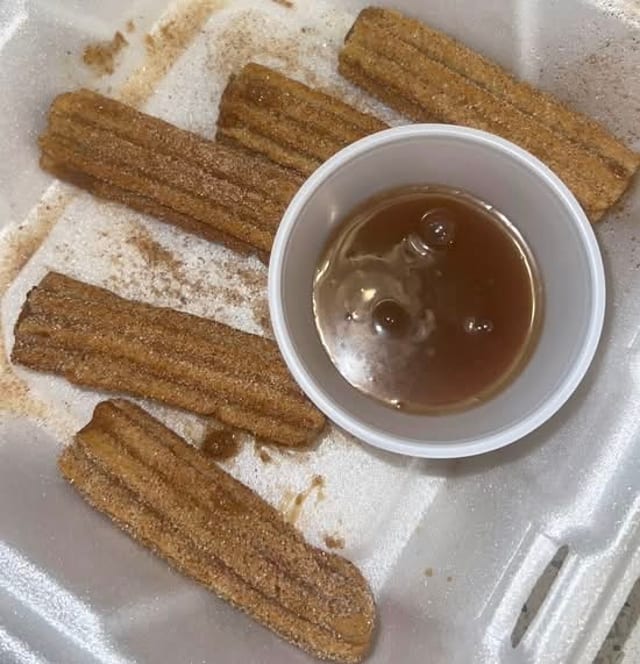 Churros Rellenos de Cajeta.