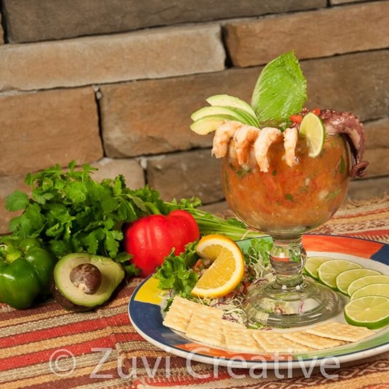 Delicious Coctel de Camarones and More